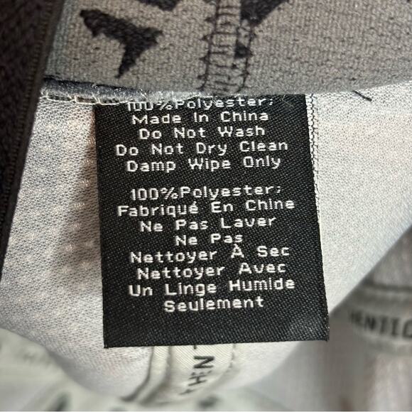 NHL Washington Capitals Gray Purple Hockey Fights Cancer Fitted Flex Hat S/M - Picture 10 of 11